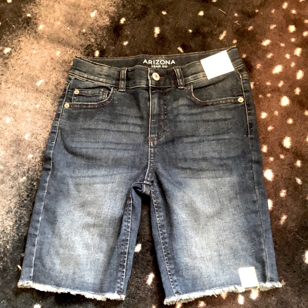 Long Arizona Jean co shorts size 12 in kids